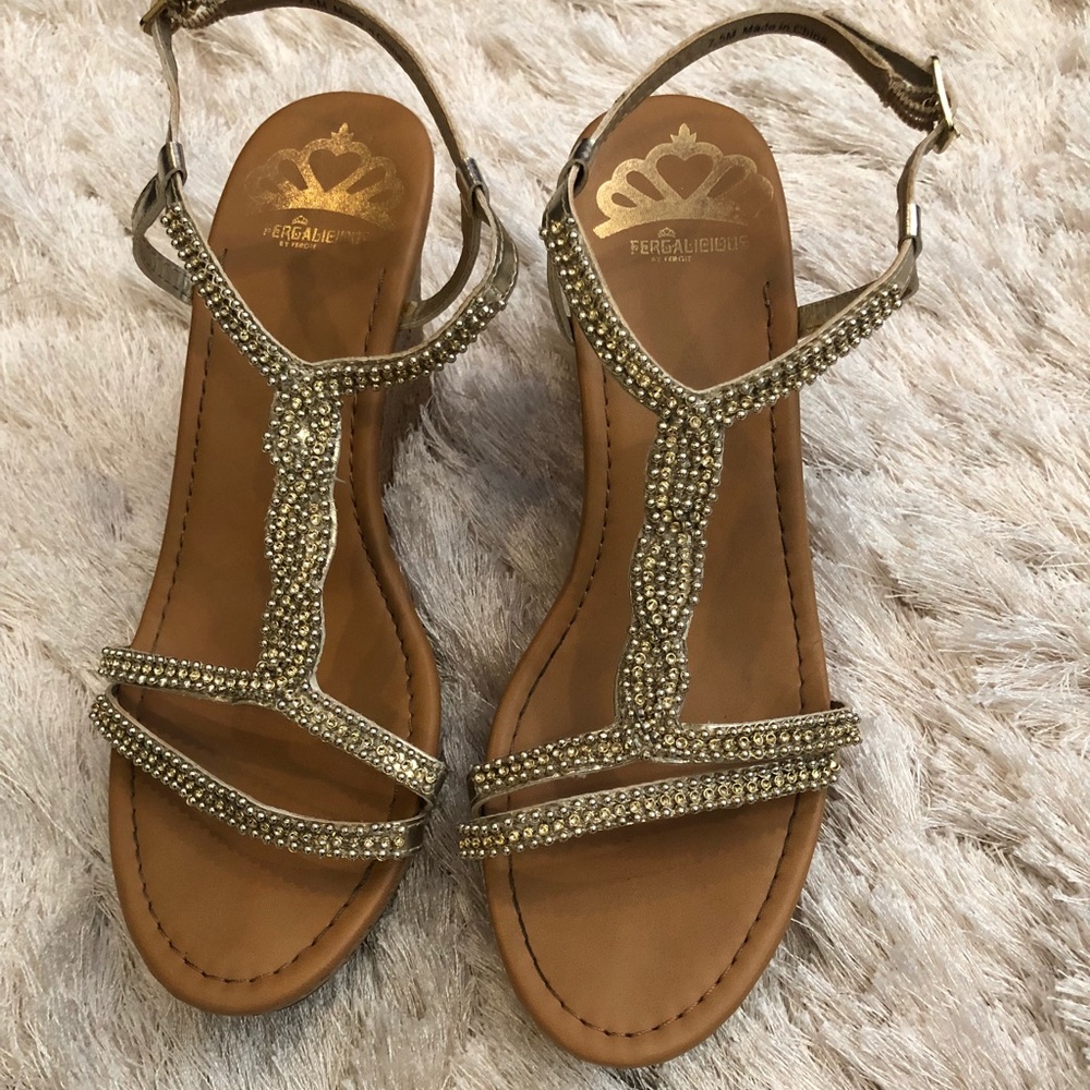 Cork wedges with gold beading